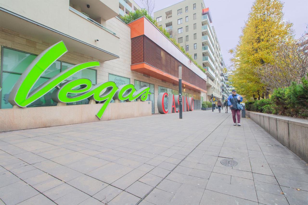 Corvin Modern Two Bedroom Apartment Free Parking Budapeste Exterior foto