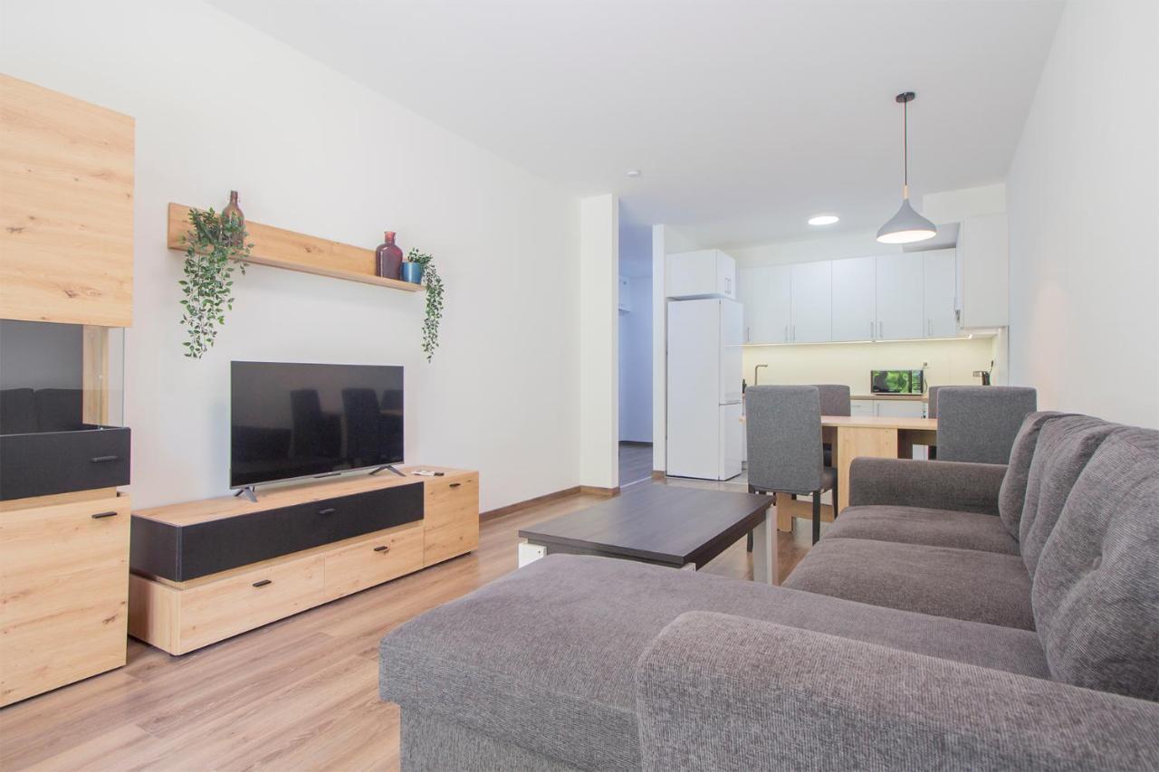 Corvin Modern Two Bedroom Apartment Free Parking Budapeste Exterior foto