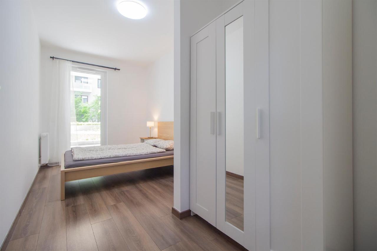 Corvin Modern Two Bedroom Apartment Free Parking Budapeste Exterior foto