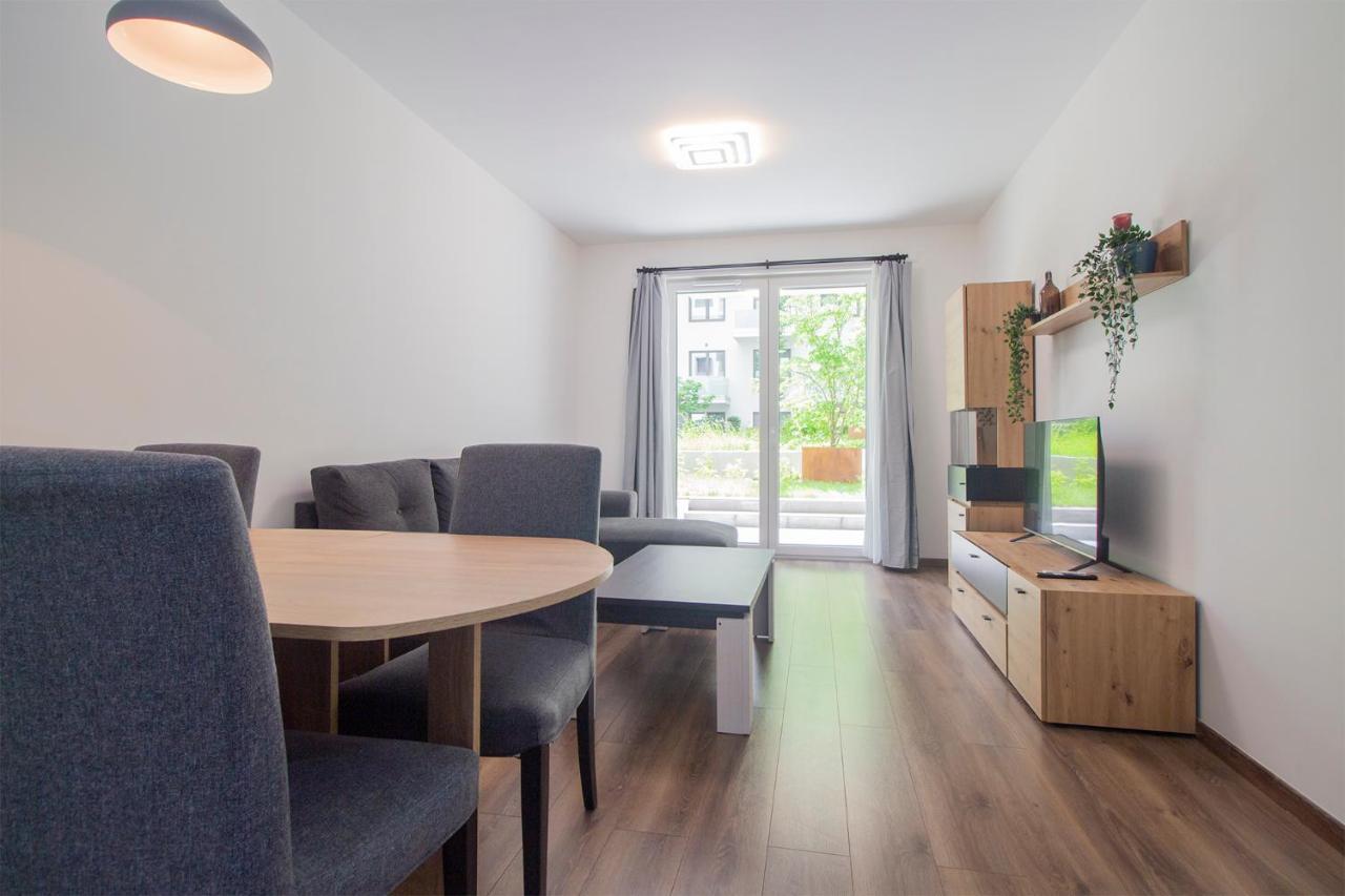 Corvin Modern Two Bedroom Apartment Free Parking Budapeste Exterior foto