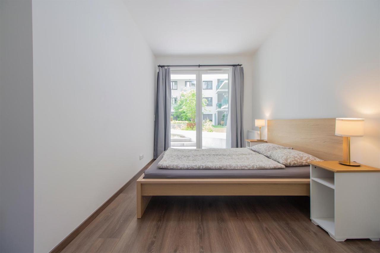 Corvin Modern Two Bedroom Apartment Free Parking Budapeste Exterior foto