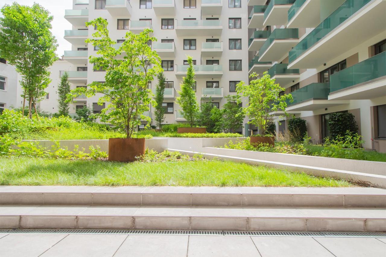 Corvin Modern Two Bedroom Apartment Free Parking Budapeste Exterior foto